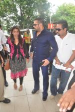 Salman Khan snapped at airport on 21st Oct 2015